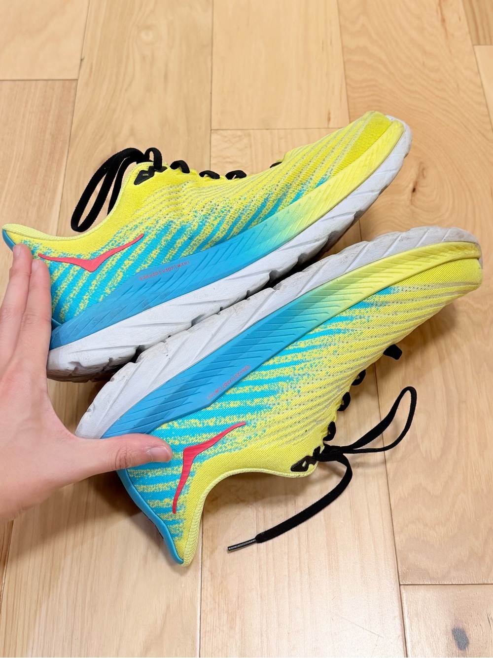 Hoka Women’s Mach 5 Running Athletic Sneakers - Picture 9 of 11